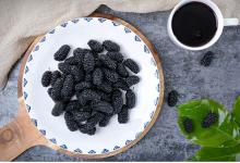 非常好玩的寶寶簡(jiǎn)筆畫——小狐貍小刺猬和童話