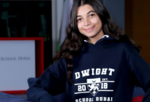 15歲的德懷特學校學生設(shè)計制服的一部分